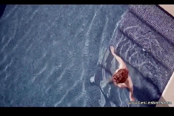 Les Lesbians: Awek panas dan orgasme yang lebih panas