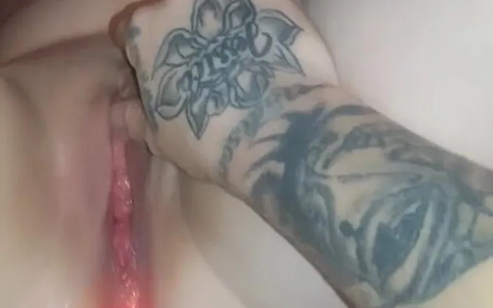 Nickyloves: Led Buttplug