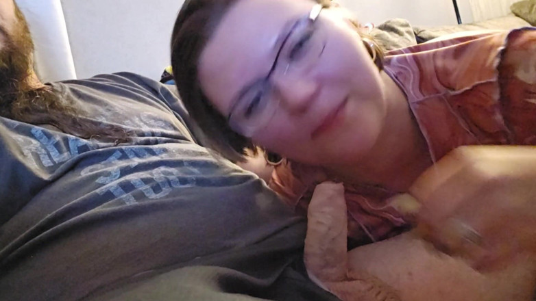 Funhousewife69: Kencan nite sekarang waktunya untuk makanan penutupku yang penuh sperma