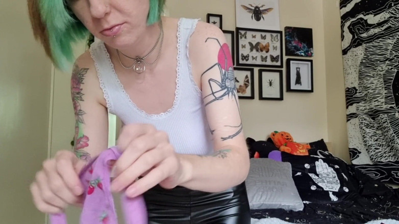 Fetpup: Je mijn vuile slipje laten zien