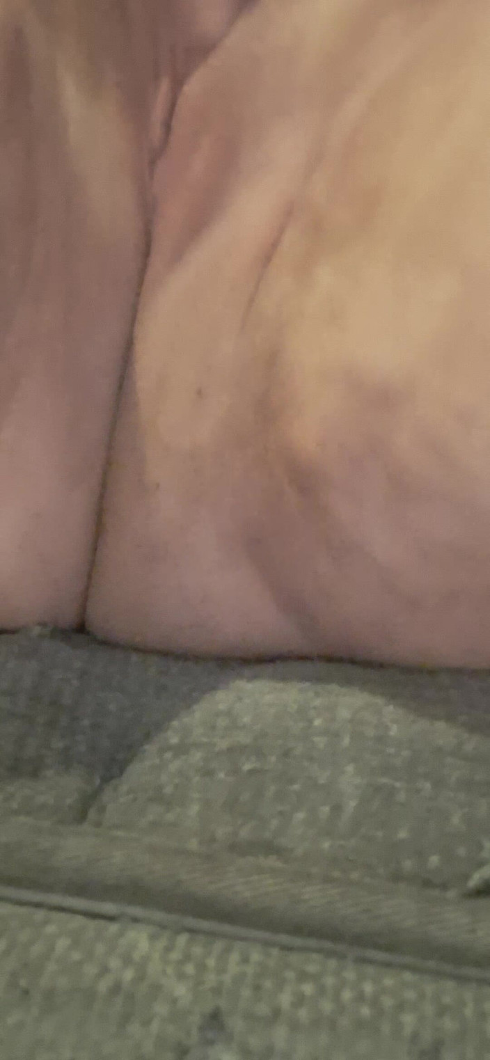 MAGLIGHTGIRL69: Frotando el clítoris hasta que me corro