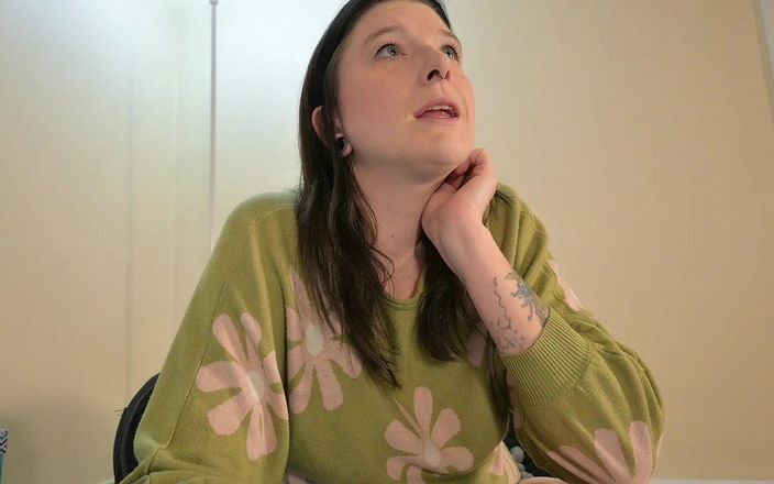Miss Ellie Roleplay: Vợ phẫu thuật bí mật cho bạn