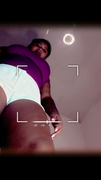 Giantess Goonie Latina