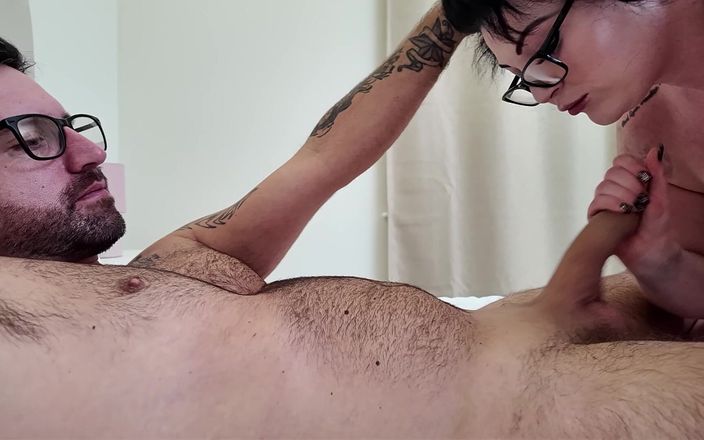 Darlo ent: Harmony Reigns scopa per la prima volta di Frankie Jaxx