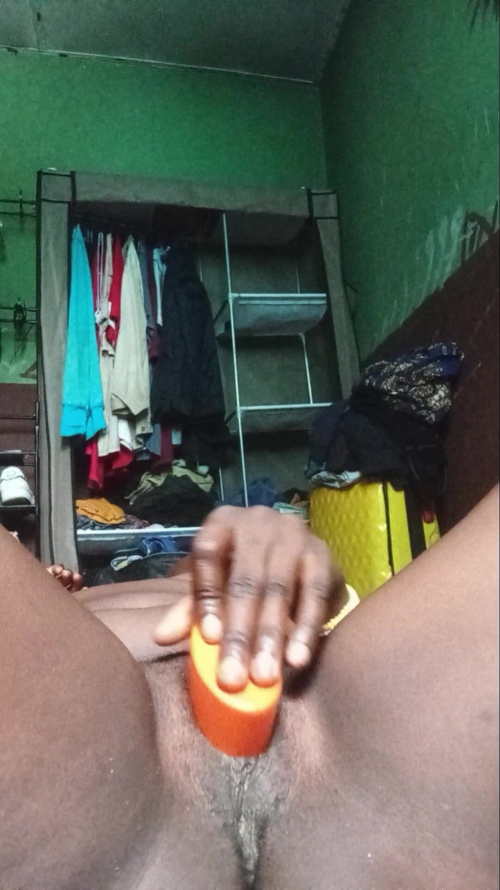 vickybanky009: Cool Reels of Her Showing a Live Masturbate