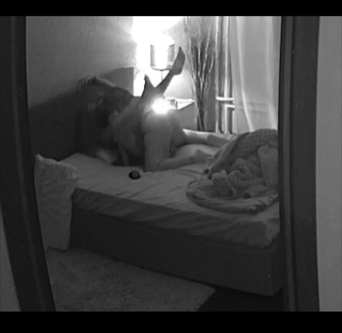 Sweet Juus: Gorący seks, pieprzyłem go w dupę swoją mokrą cipką