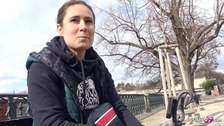 German Scout: Německý skaut - roztomilá teenagerka Lara Fox Talk s prvním castingem šukání