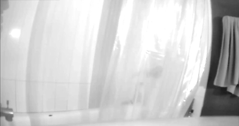 TheTinyLoli: Спійманий у ванній кімнаті за мастурбацією