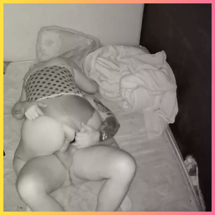 puchis: Puchis - latina madura gosta de um delicioso pau jovem