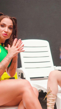 Quente Asiática Karol Kimeshi Com Peituda MILF Monique