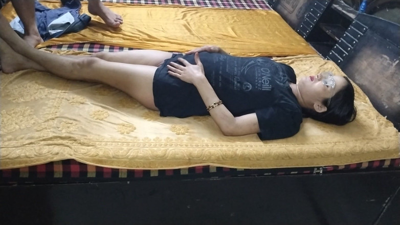 Indian Muslim Couple: Hintli evli kadın kafalarını güzel yapıyor, özgüven ve gizli kıvılcımlar