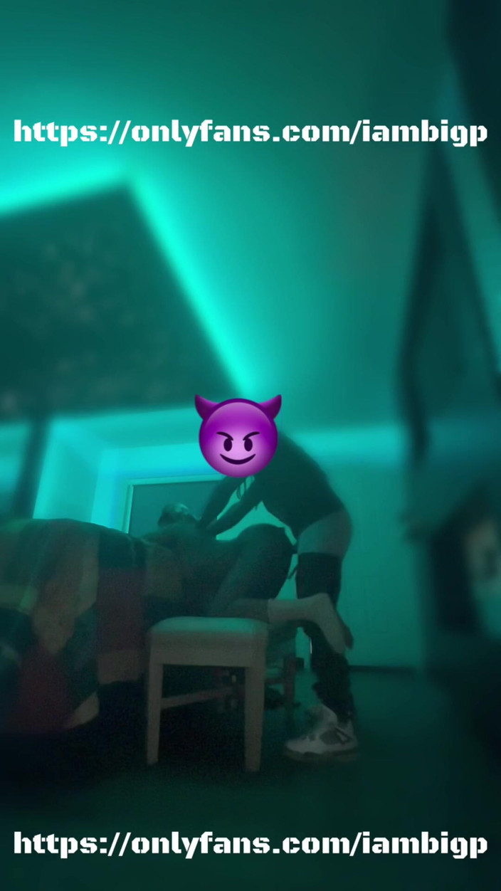 Big P Hef: Lubi twerkować, zanim się pieprzy