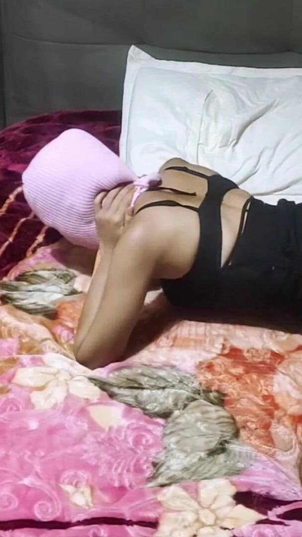 Arab teen: Awek Arab 19 tahun dari Tunisia