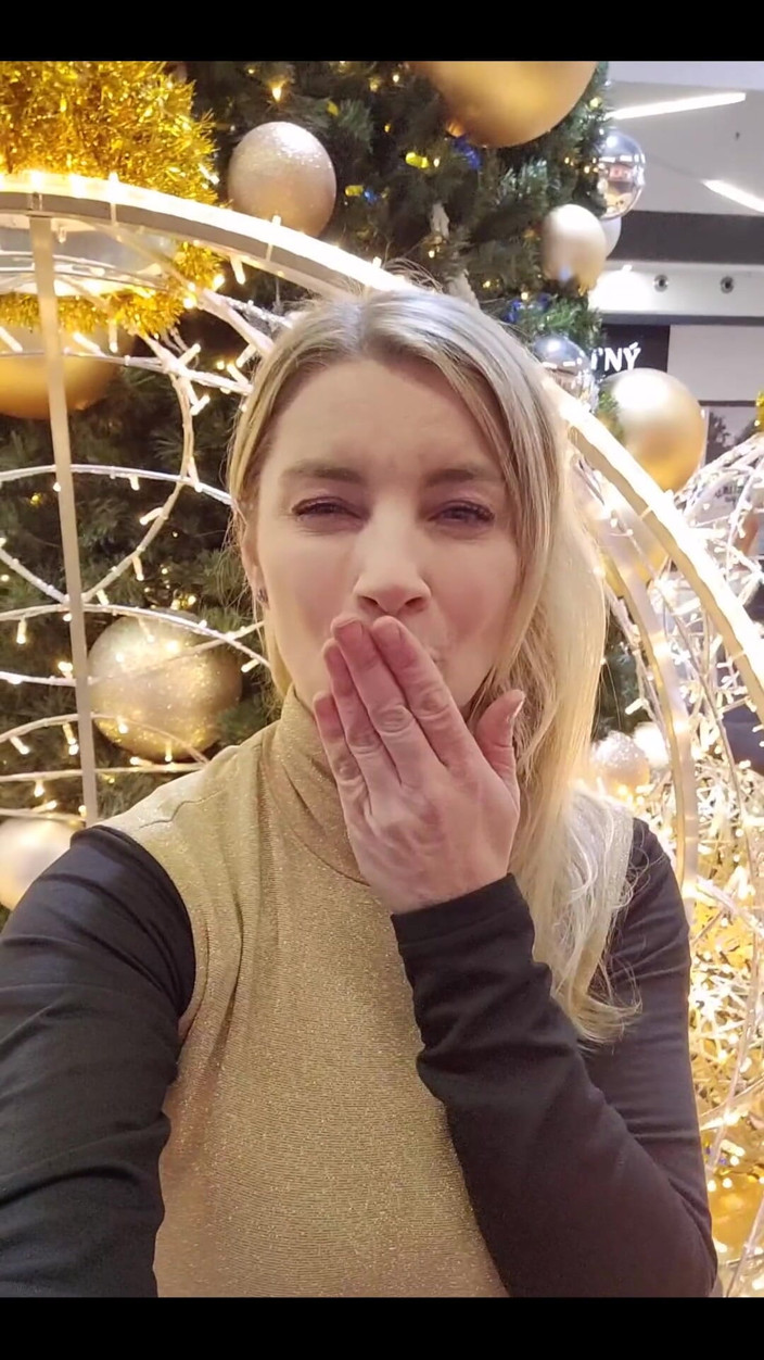 Katerina Hartlova: My Lovely Fans, I Would Like to Take This Opportunity...