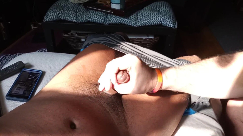 Kennie Jai: Vyhoněná! Kennie Jai dostane honění od medvěda