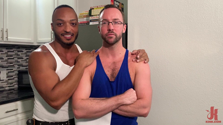 Kinky Bites Gay: Rohr legen: klempner dillon diaz liegt bei dem handsigen kunden...