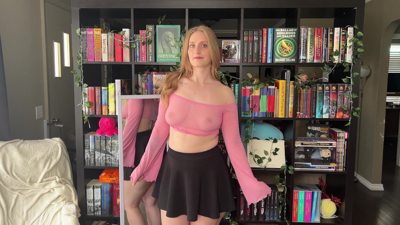 Nerdy Nympho: [4k] 透明粉色上衣试穿