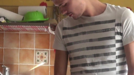 Crunch Boy: Twinks fuck in my kitchen