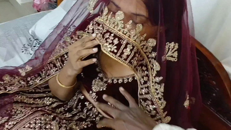 Apple Porn: Newly Married Desi Couple First Night Sex