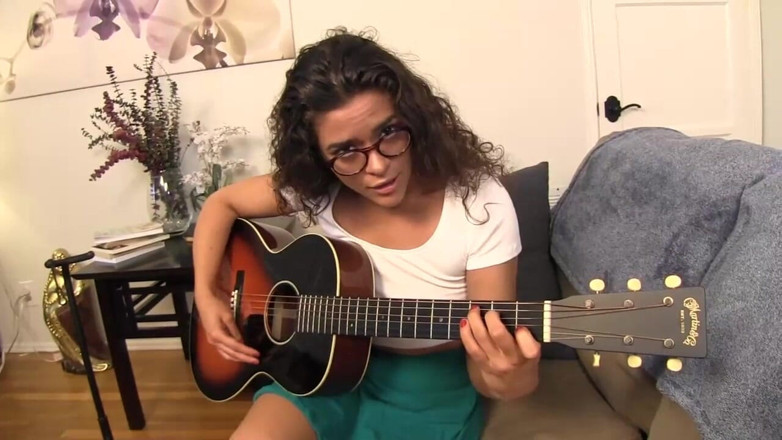 Eros JOI - Liberated Eye: Mi sego per la mia insegnante di chitarra (Con Victoria voxxx)...