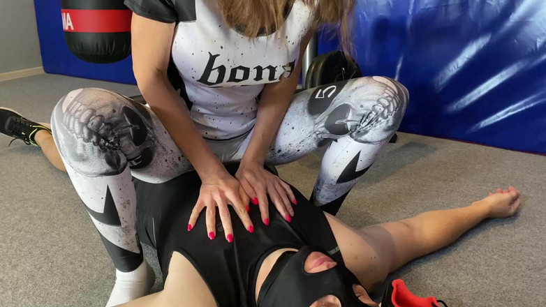 Mistress Mary: Penghisap stoking yang kotor