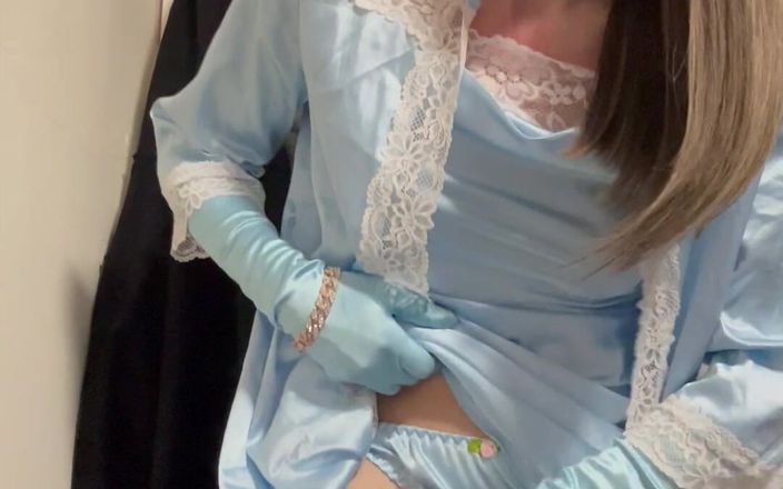 Jessica silk: Jess Silk dildoya biniyor