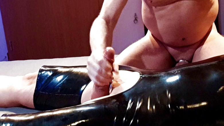 Master Drex: 2021年12月5日挤奶