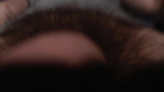 Hunky time: Alpha s koženými rukavicemi dominuje