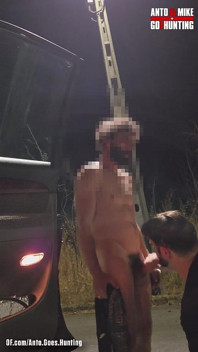 Un Ragazzo Portoghese Etero Peloso a Caso Con Un Grosso Cazzo Condannato per Fare Il Suo Primo Pompino Gay