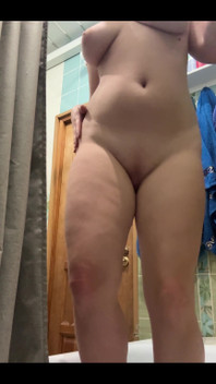 The Hot Stream of Urine Flow Out of My Pussy