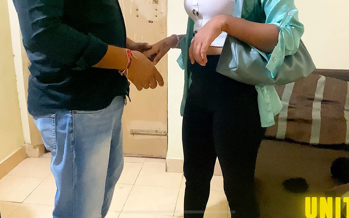 UnitedCourse31: 女孩第一次带邻居的女友到她家，第一次与邻居发生性关系，邻居被勾引