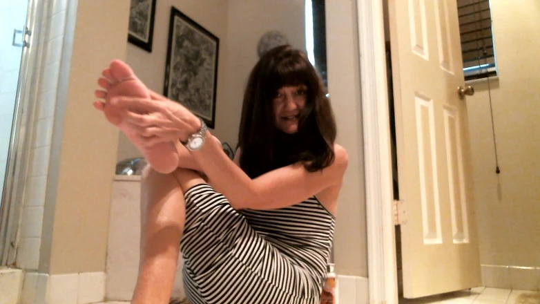 MySweetFeet4u2c: Menggesel losyen di kaki saya selepas mandi