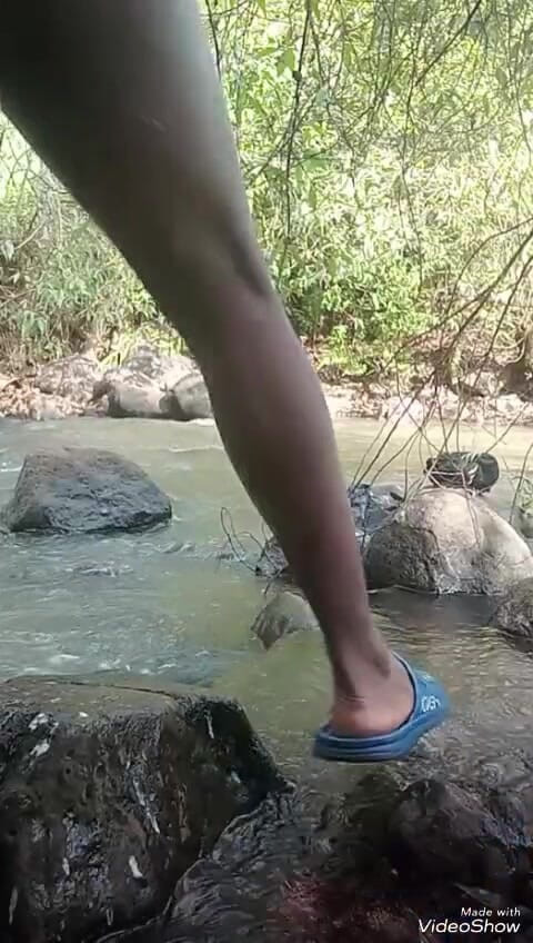 Sexyjayla254: Masturbación jabonoso gran polla negra acabando afuera, parte 2