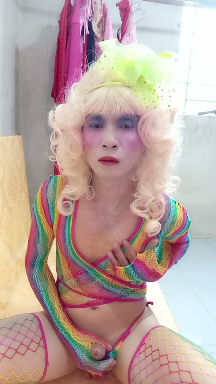 nguyen dang thien tri: Oanh Le Transgender Wearing Sexy Clothes Porn Selfie to the...