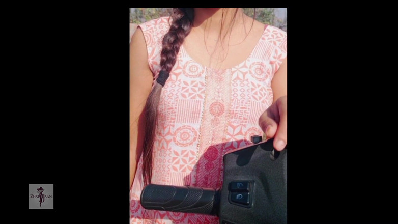 Zeni jaan: 继兄弟兰迪巴兹出来了，小嫂一到继母家，兰迪就被带回家离开了