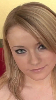 Barely Major and Scarlett Sweets a slut with a shaved pussy and blonde hair loves to experience sexual pleasure