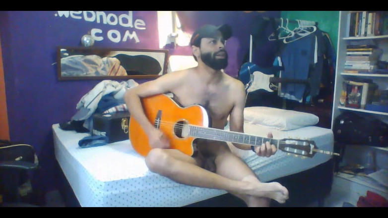 i7Bernard: Guitar 01