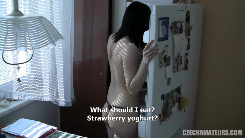CzechAmateurs: Чешские любители 7 мокрая моравская киска