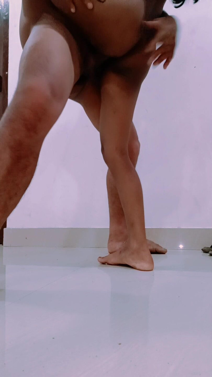 Naina252: Une jolie desi indienne baise avec son copain à Naina