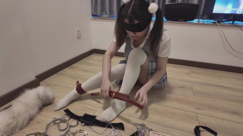 Aisan girl bondage: Hs021- asijská dívka ve školní uniformě byla disciplinována