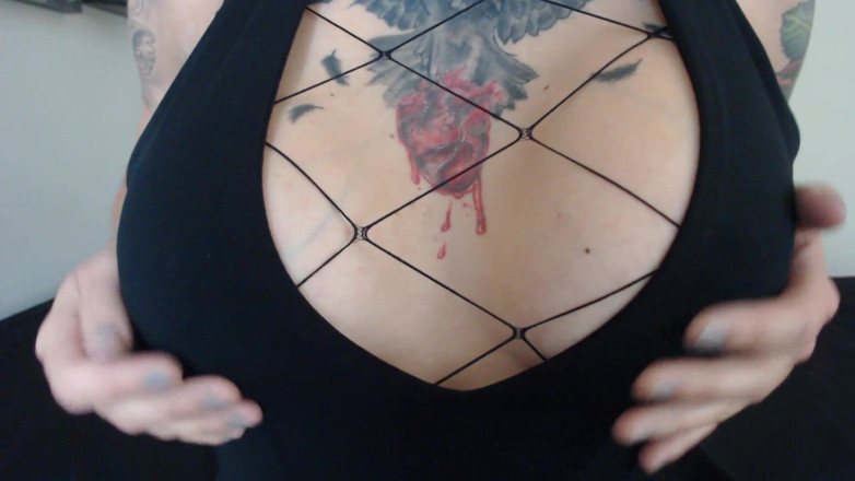 Stella Von Savage: Cleavage Addiction JOI Edging
