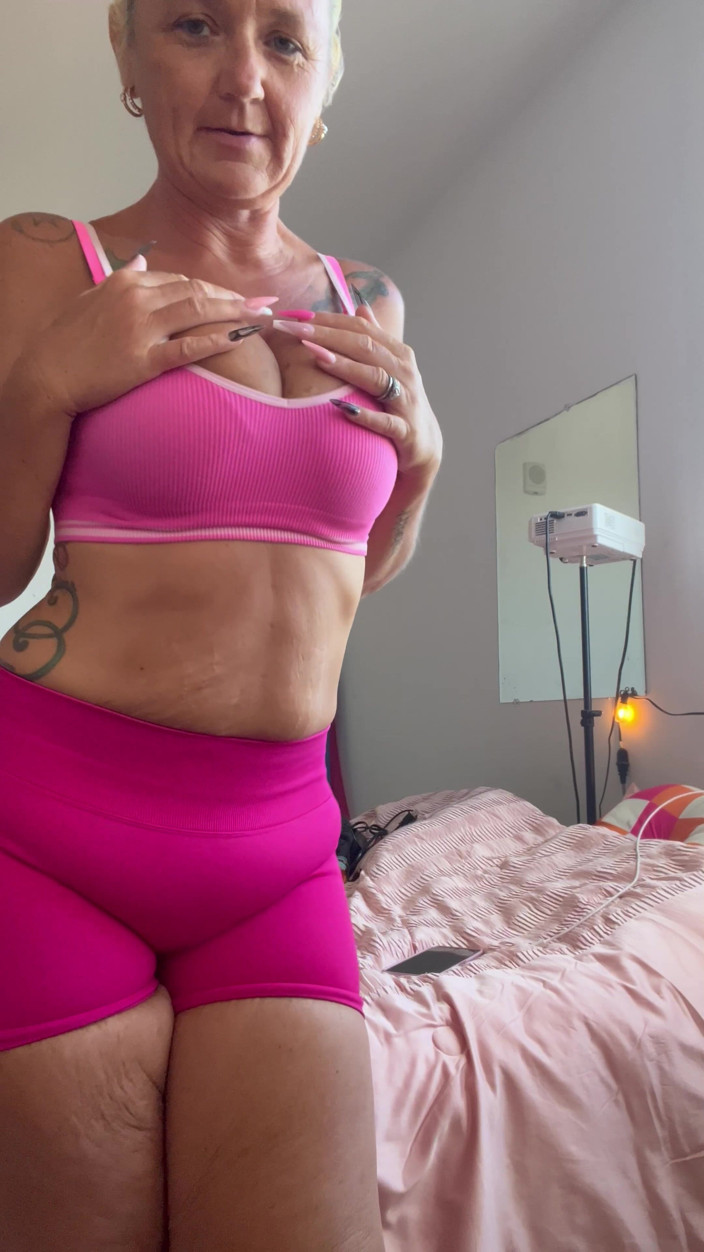Greek Goddess Steph: Solo Play Featuring the Hottest Pornstar Greek Goddess Steph