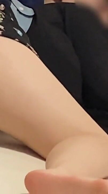 4 People Caught in an Intimate Routine - B