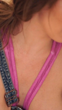 Sheer Nips - hilaane ke nirdesh