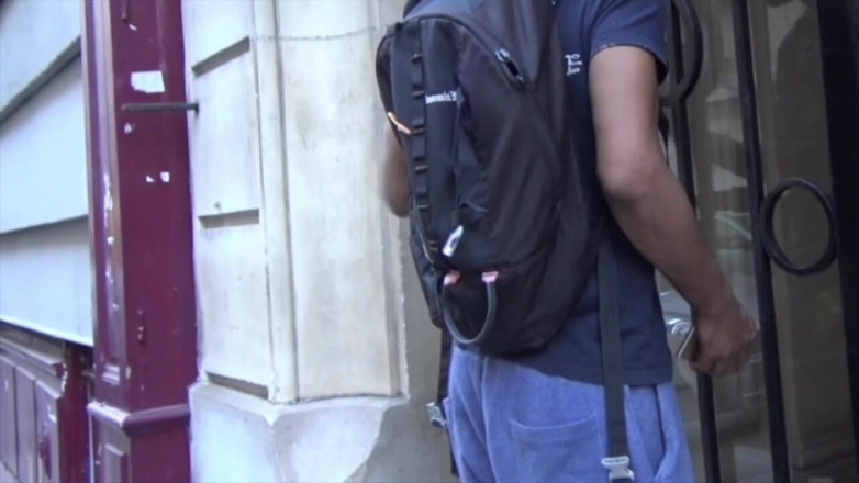 Bareback domination in fetish backroom: Băiat tânăr de un algerien TBM