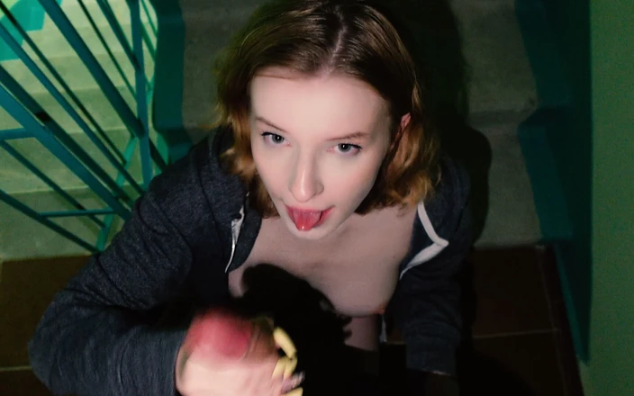 Diana Rider: Мы трахаемся в входе, пока мать дома