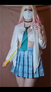 Marin Kitagawa se bucură de picioare lubrifiate și futai cu vibrator