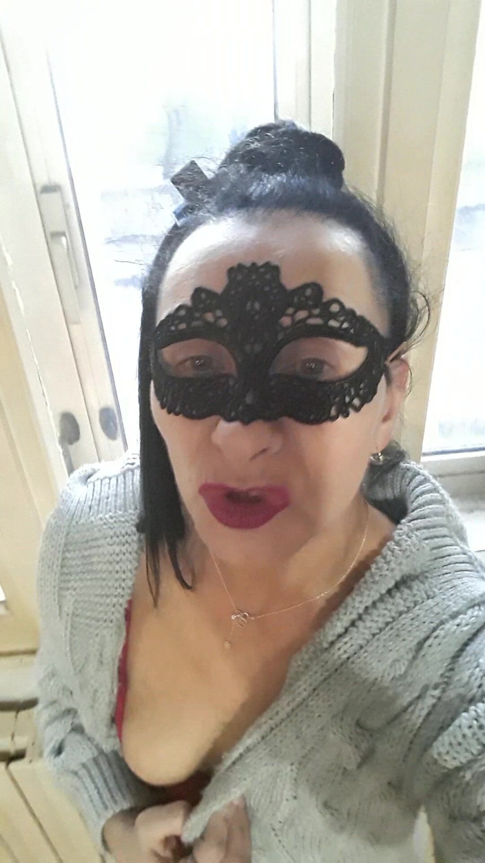 WEBREGINETTA2023: 창가에서 자위