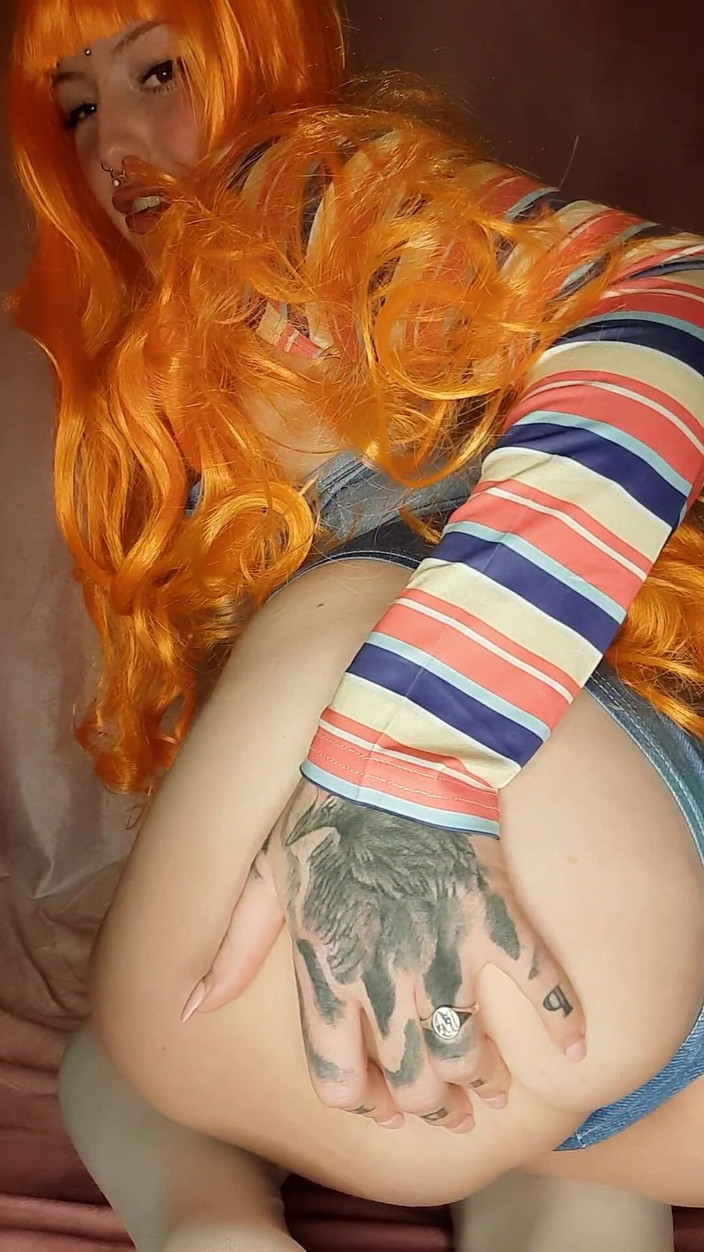 Yourfavecumslut: Chucky खेलना चाहती है