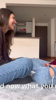 Mi Amante Me Explica Como a Jugar Sexualmente Con Penitencias Mientras Su Esposo Duerme